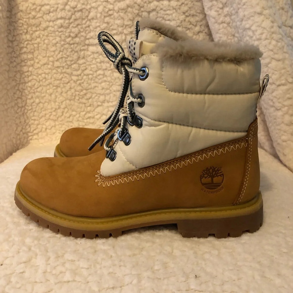 Timberland Women’s Premium 6 IN Wheat Warm Lined Puffer Waterproof Boot Size 6 M - Picture 8 of 11